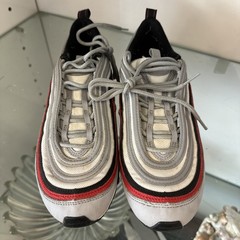 Nike Air Max 97 ‚Wolf Grey Red‘ Wolf Grey/Unv Red/Black 921522 020 6.5Y