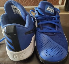 Nike Team Hustle Quick2 GS Running/Basketball Shoes CQ9438-400 Sizec 6Y