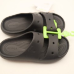 NEW Crocs Classic v2 Sandals Slides Black Open Toe Children’s Toddler J2 Black