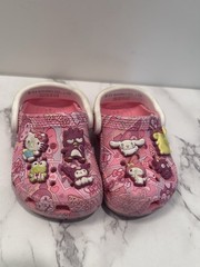 Sanrio Kids Size 4 Crocs Favorite Characters Limited Edition Hello Kitty Rare