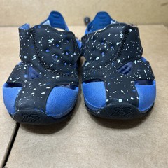 Jordan Nike Infant Little Kids Sz 5c CI7850-404 Water Sandals Adjustable Closure