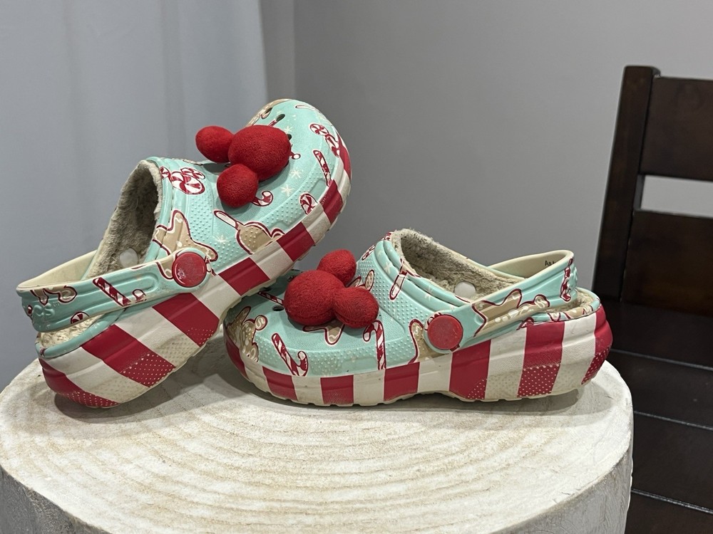 Disney Christmas Crocs 2022 Size C11 Gingerbread & Candy Cane Mickey Mouse