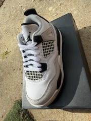 Jordan 4 Retro (PS) White Black Neutral Grey Sneaker Unisex Kids Size 11C