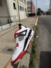 Nike Air Jordan 4 Retro White/Fire Red/Cement Size 5Y/6.5W