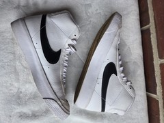 Nike Blazer Mid 77 White Black High Top Sneakers Youth Size 4.5Y DA4086-100