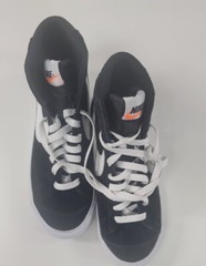NIKE DD3237-002 MISMATCHED SIZES Right 6.5Y Left 6Y – NEVER USED