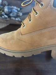 Timberland 6” Classic Size 4 Waterproof Boot 10960 Wheat Near Mint Boys Girls