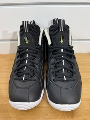 NIKE Foamposite PRO (GS) BLACK/WHITE-BLACK [644792 006] US SZ 4Y B40