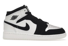 ⭐️ Nike Air Jordan 1 Mid SE Diamond Shorts GS Size 5.5Y ⭐️