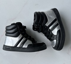 Gucci Kids Black & Silver Metallic Hightop sneakers 7 / 23 Designer Shoes Deals