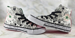 CONVERSE Chuck Taylor All Star Holiday Christmas Coloring Book Sneaker Junior 13