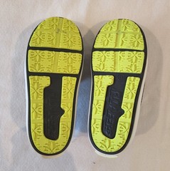 Floafers Prodigy Driver Kids Size 11 Gray Black Laser Cut Casual Slip-On Loafers