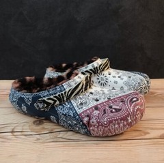 Crocs Classic Lined Zappos Print Lab Bandana Clog Select-a-Size