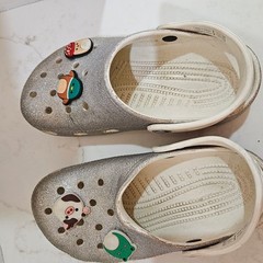 Youth Crocs. Size J 1