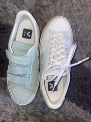 Veja Kids Hook & Loop Extra White Kids Shoe Mismatched Sneaker Size 5 In Exc Co
