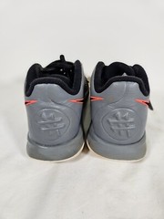 Nike Kyrie Flytrap III BQ5620-004 Youth Size 4 Cool Grey/Black-Crimson New