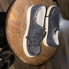 Kids Size 1 Billy Classic Lace Low