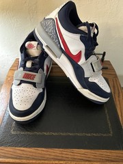 Size 7 (GS) – Jordan Legacy 312 Low Chicago Red