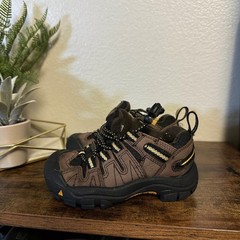 Size US 8 / EU 25 – Keen Gypsum Hiking Kids Shoes Brown & Yellow Trim