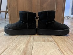 UGG Classic Mini Platform Kids 13 Black Suede Boots 1143700K-BLK Lined DWA594