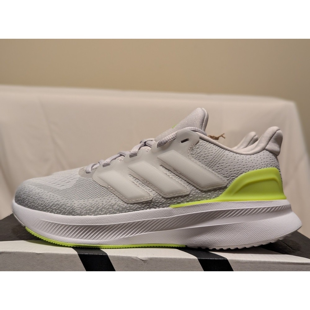 Adidas Ultra run Size 5Y