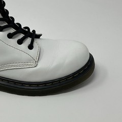 Dr Doc Martens Junior Pascal 1460 J Size 5 White Patent Leather Combat Lace Up