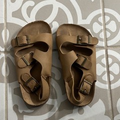 Old Navy Brown Leather Buckle Slide Sandals Unisex Kids Flat Comfort