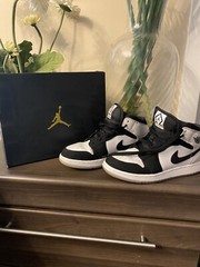 nike air jordan 1 mid se gs diamond 4Y
