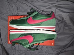 Nike Cortez Textile Big Kids‘ Size 4 Y- Shoes (Gorge Green/White/Wild Cherry)