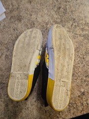Men 10..5 Pokemon PIKACHU Slip-On Canvas Sneaker Shoes / Worn / Good Shape