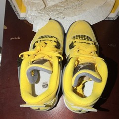 Jordan 4 lightning 5.5Y/7w/5.5m