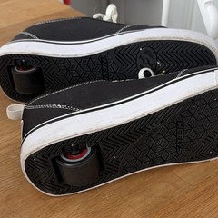 Heelys Pro 20 Black White Sneaker Wheels US Kids 8 EU 40.5 HE100757