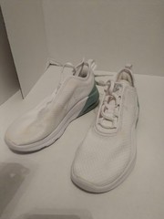 size 7 kids white grey nike air