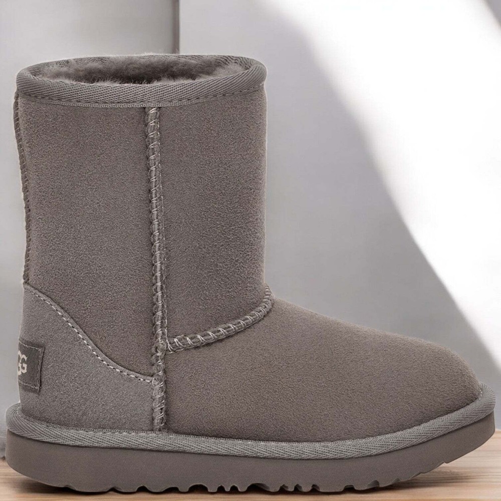 [1017703K-GREY] YOUTH UGG CLASSIC II