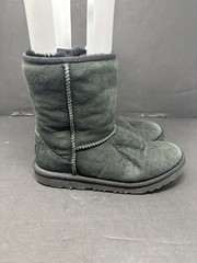 Ugg Boots Size 5 Warm Snow Boots Winter Booties Style 1017703K