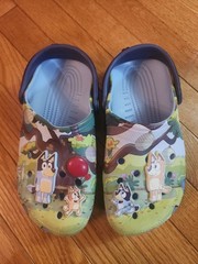 Crocs Classic Bluey Blue Multicolored Kids Clogs/Mules Size J 5 EUC
