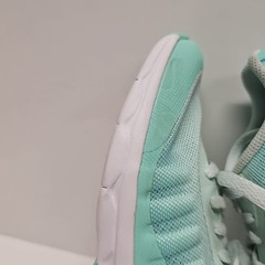 Nike Air Max Invigor Igloo Emerald Rise-White AH5263-300 2Y Youth New W/Defects