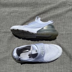 Nike Air Max 270 Extreme White Metallic Silver CI1108-100 Youth Sz 7 Women’s 8.5