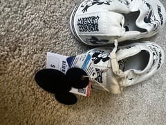 Disney Zara Mickey Mouse Shoes – Kids size 30/31 EU size 12/13US size Canvas 