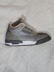 Air Jordan 3 Retro Grey Elephant Print S6.5Y – Single R shoe – Pirate lost It??