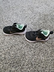 Nike DD1094-005 Kids Breathable Lightweight Comfort Sneakers Black 6C