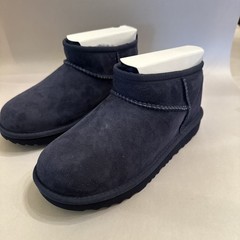 UGG Kid’s Ultra Mini Navy Classic Boots 1130750K Kid’s Size 3