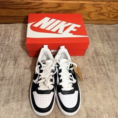 nike court borough low recraft GS. White/ Black 3.5Y 5 Women