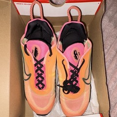 Nike React Presto Print (GS) Pink/Orange/Black Mesh Low Top Sneaker 7Y