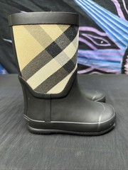 Burberry Kids Rain Boots Nova Check Black Rubber Size 23 EU Toddler