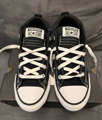 New With Box! Size 3Y Converse Black/White Mid Tops Boys Or Girls Padded