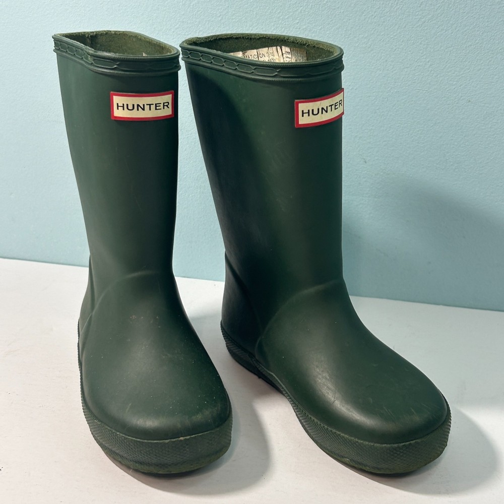 Hunter Kids First Classic Boot Size 11B / 12G Dark Green Rain Snow Waterproof