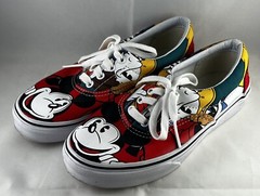 Disney Vans Mickey Mouse Friends The Era Limited Edition Size Youth 3.0