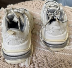 Balenciaga White/Gray Solid Low Top Lace-Up Athletic Sneakers Unisex Adults