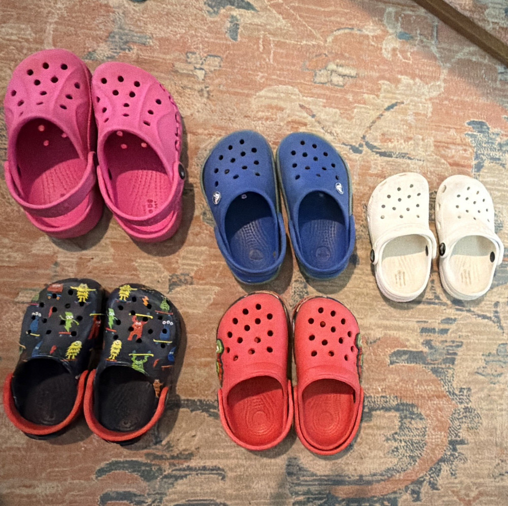 Crocs Classic Clog Unisex Kids US 8 Multicolor Slip-On Rubber Clogs Lot 5